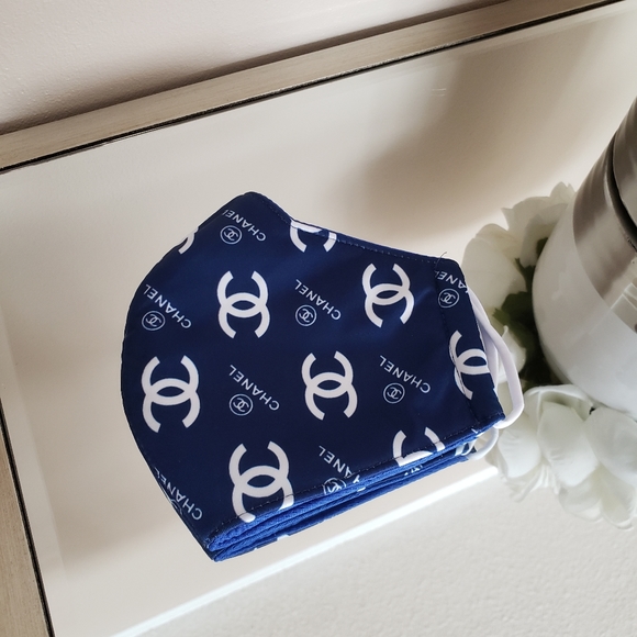 Designer Face Mask- LAST ONE! 💙 - Picture 3 of 3